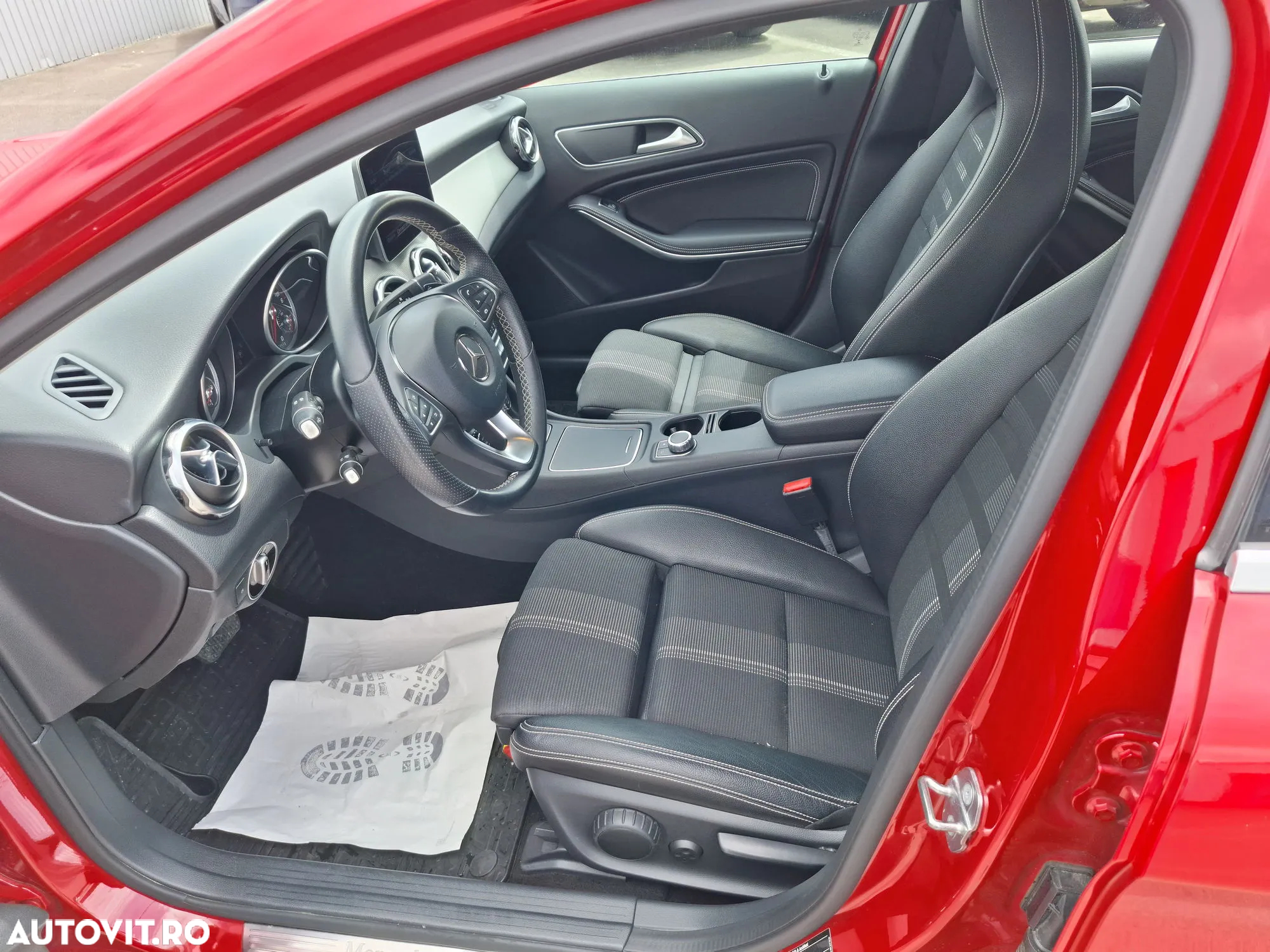 Mercedes-Benz GLA 200 d 4MATIC Aut. - 10