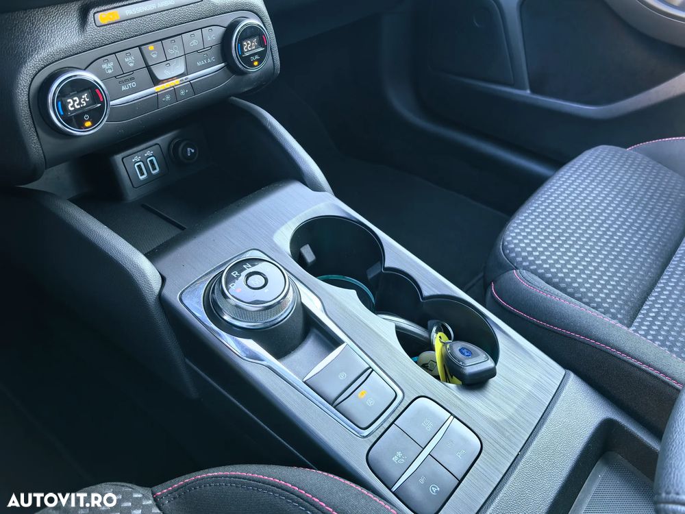 Ford Focus Turnier 1.5 EcoBlue Start-Stopp-System Aut. ST-LINE - 16