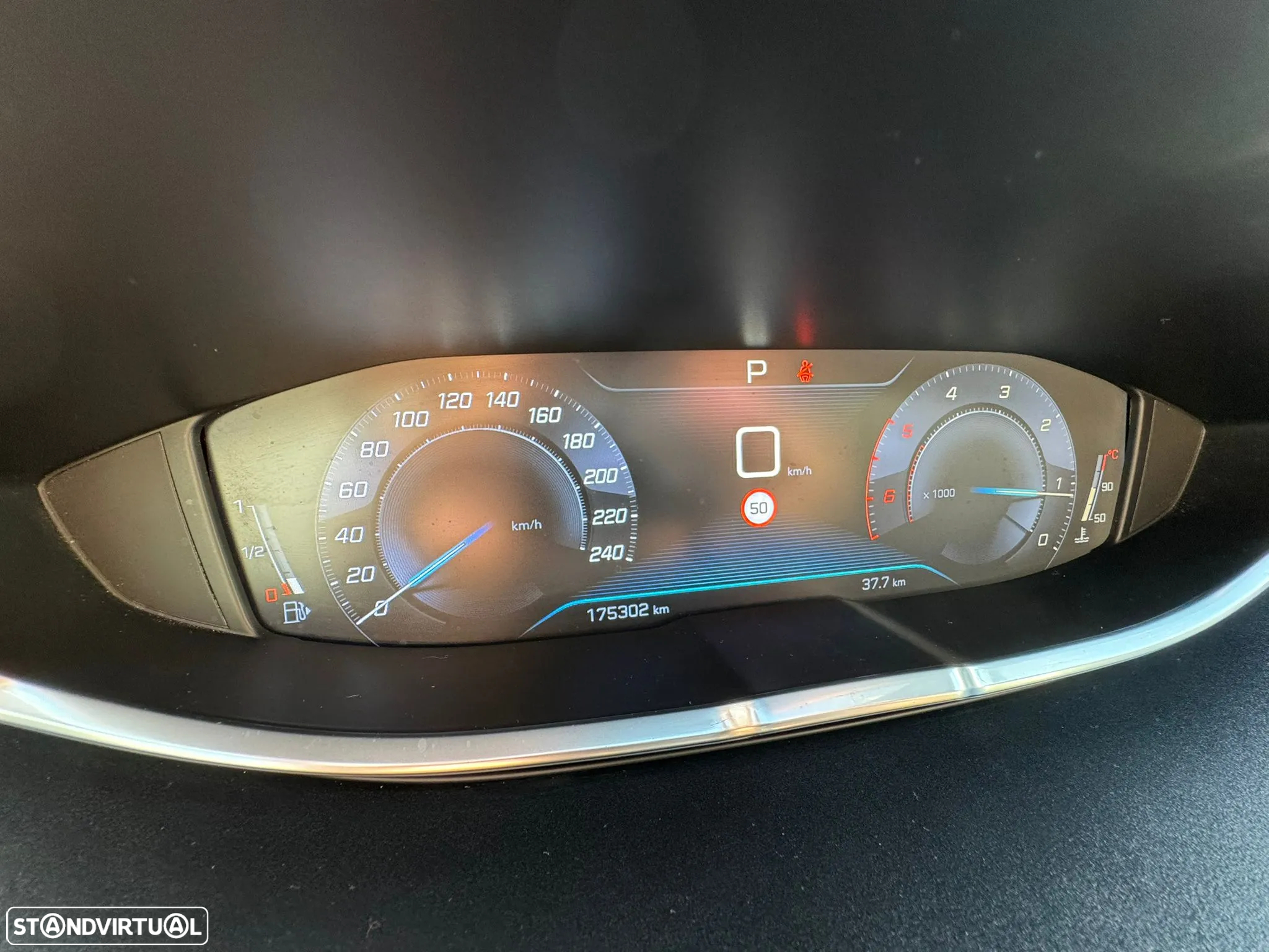 Peugeot 5008 1.5 BlueHDi Active Pack EAT8 - 11