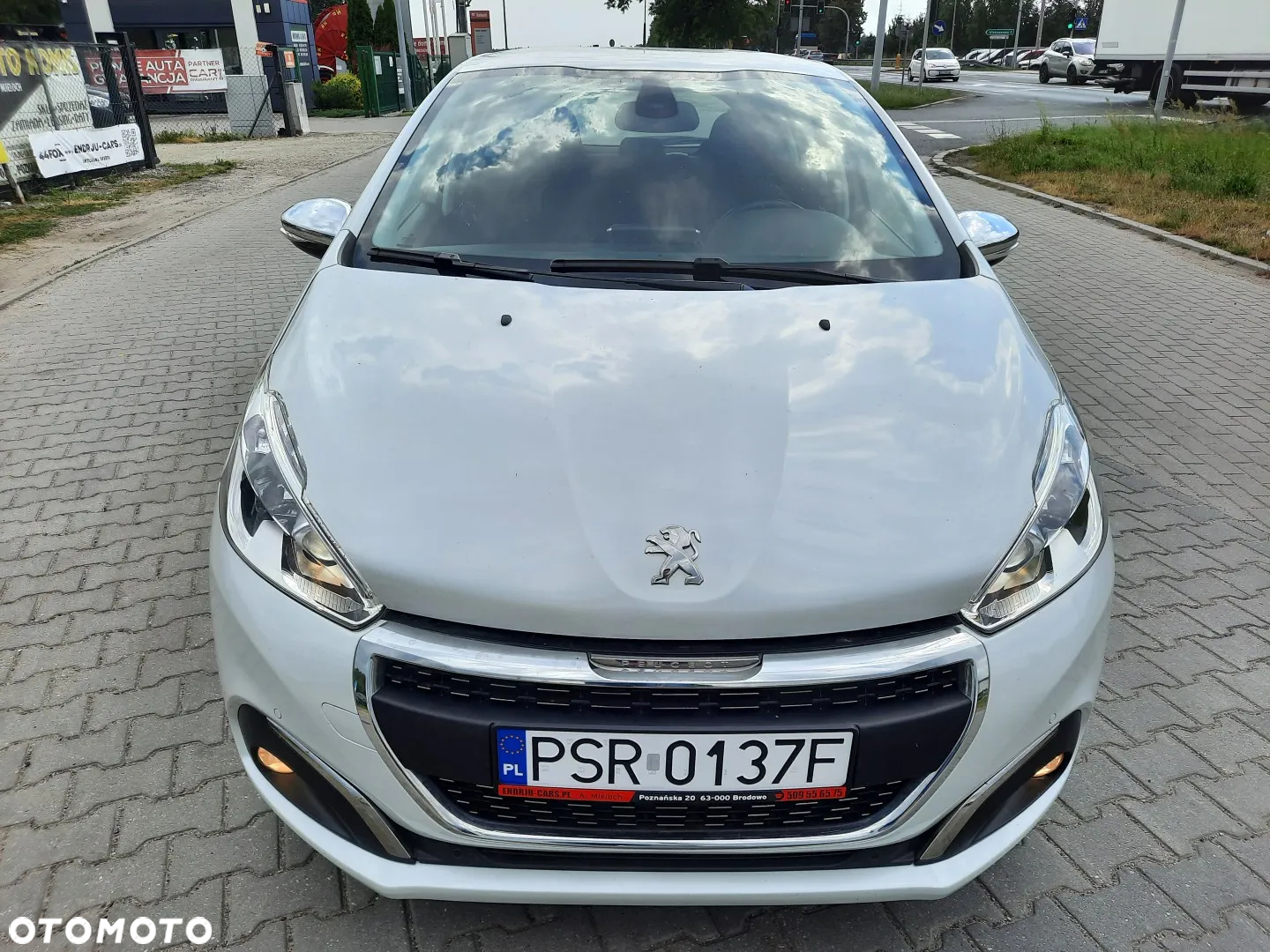 Peugeot 208 PureTech 110 Stop & Start EAT6 Allure - 3