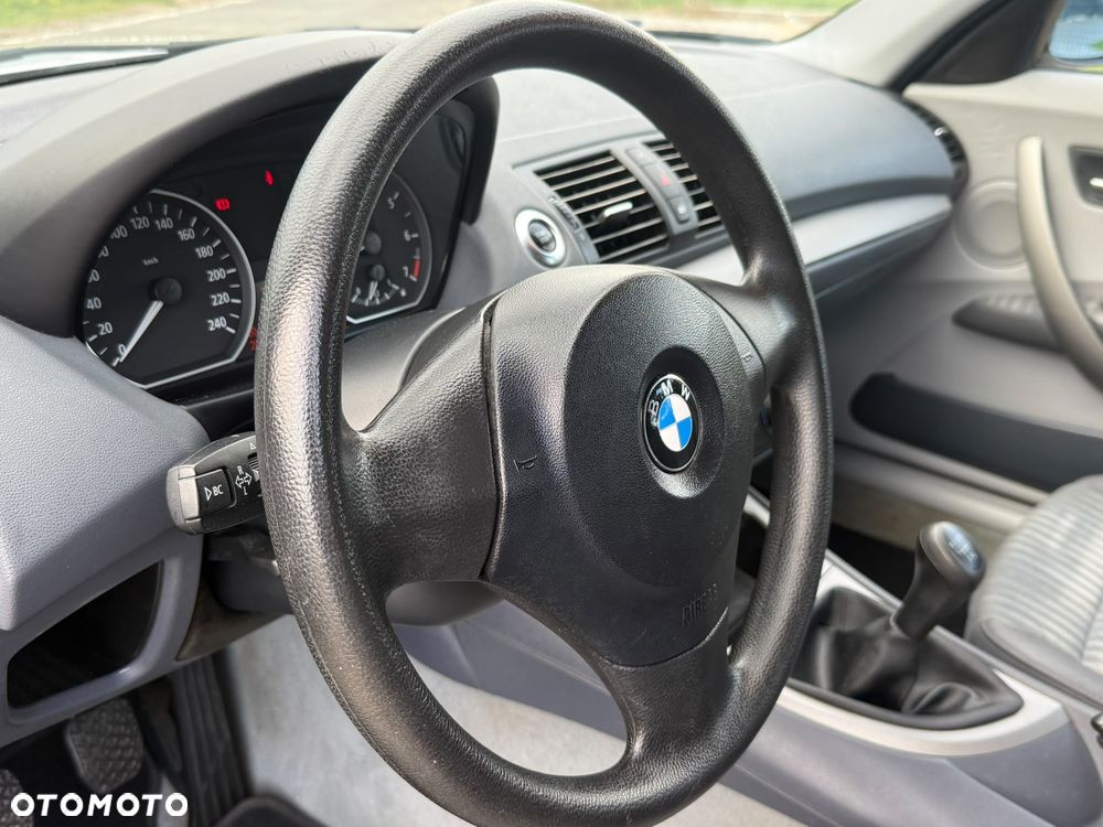 BMW Seria 1 - 19