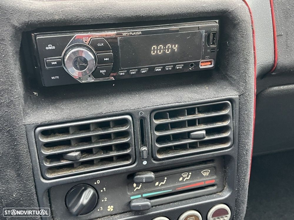 Peugeot 106 1.1 Color Line - 10
