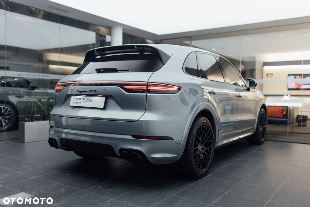 Porsche Cayenne - 15