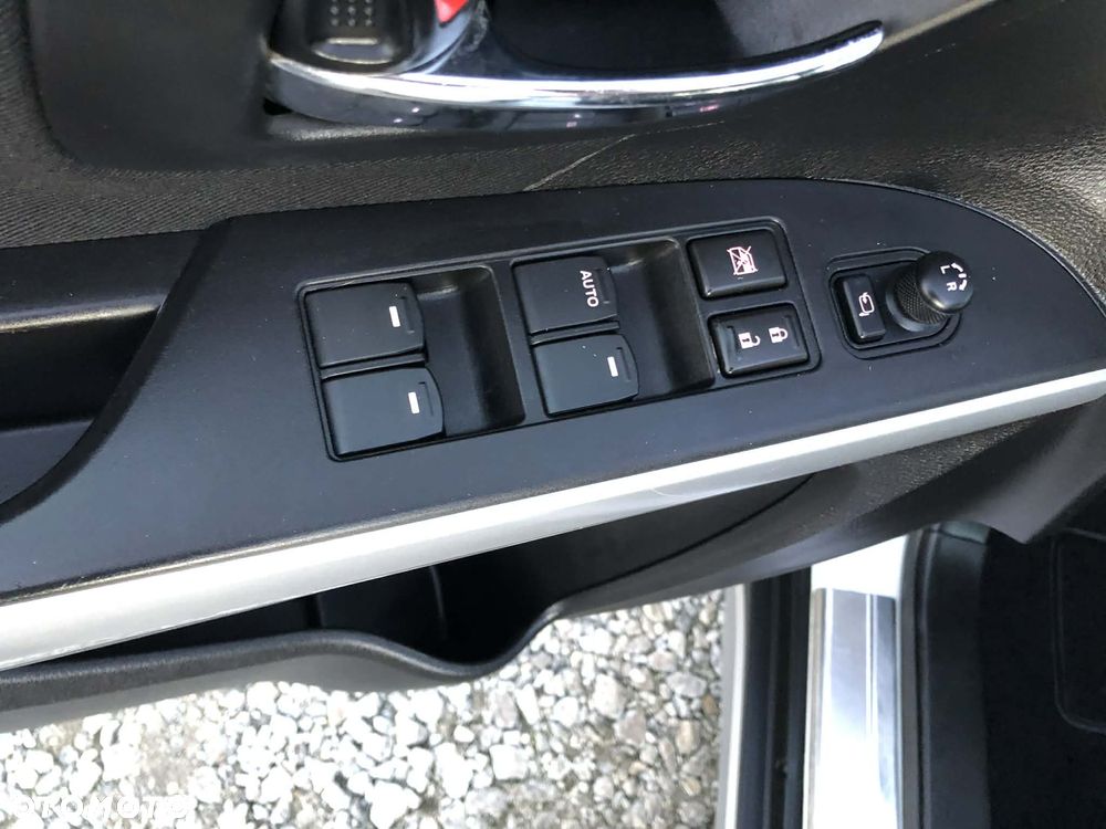 Suzuki SX4 1.6 Premium - 13