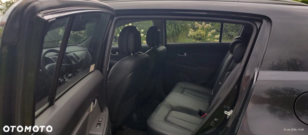 Kia Sportage 2.0 CRDI L AWD - 9