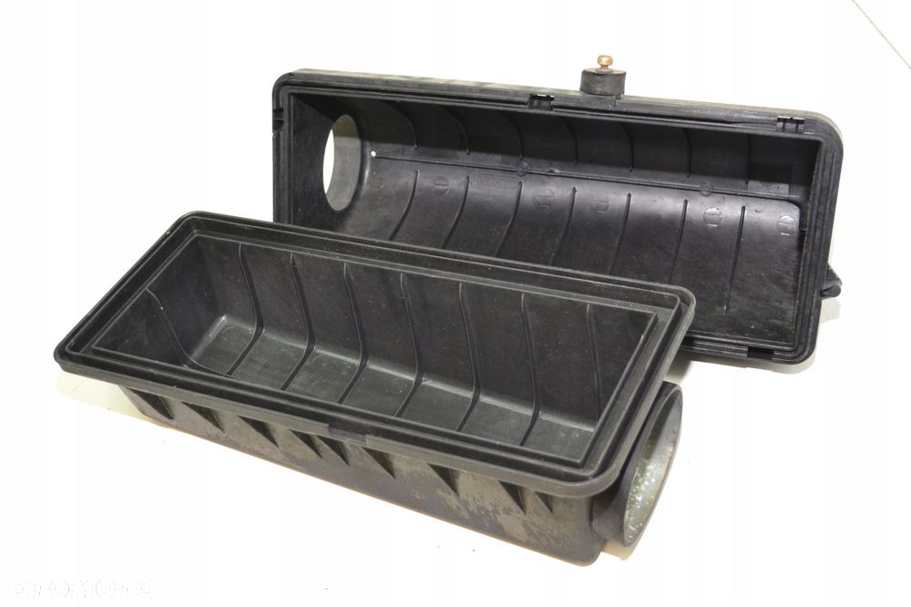 Obudowa Filtra Powietrza M30 BMW E32 1707729