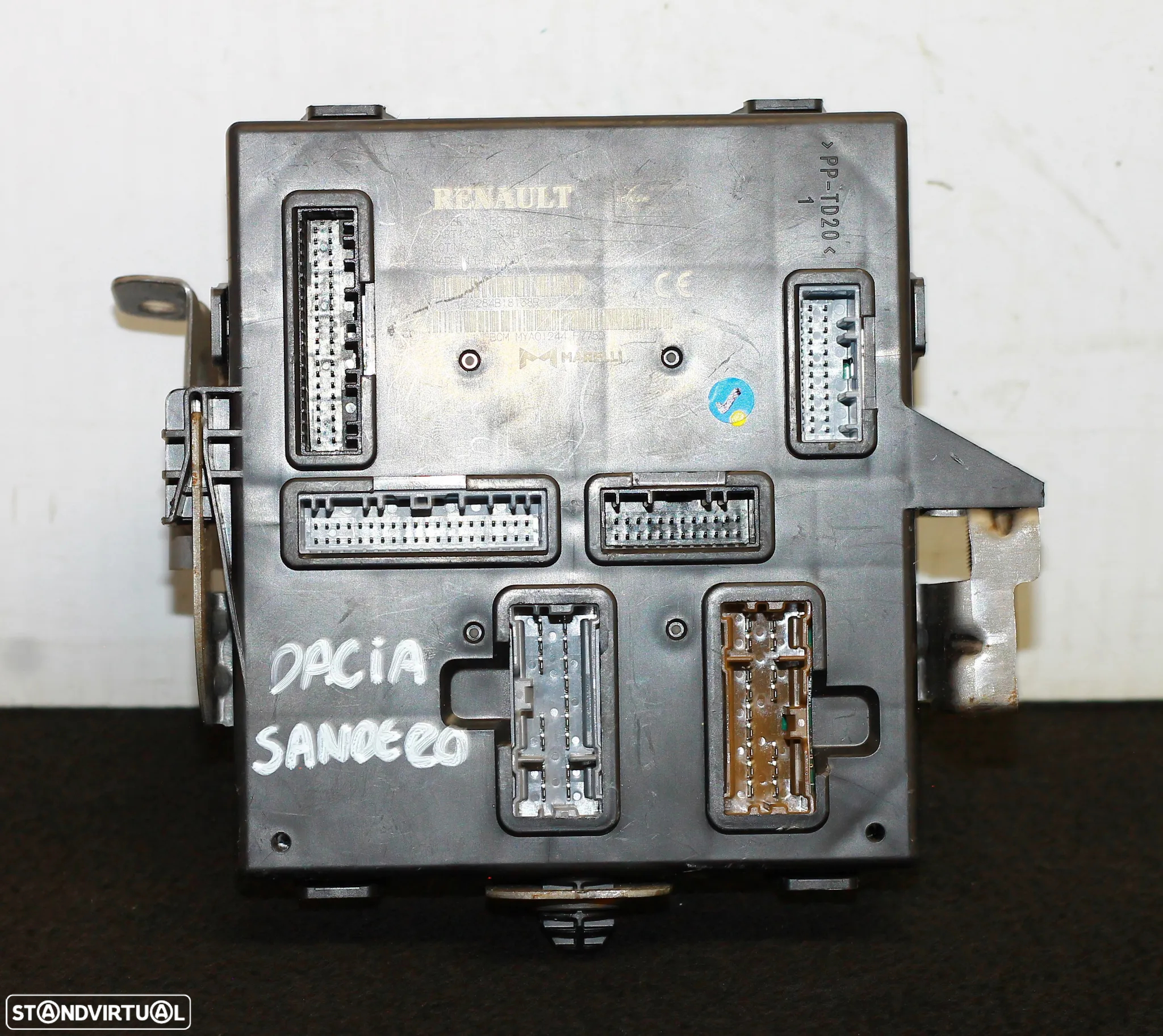 CONJUNTO DACIA SANDERO - 6