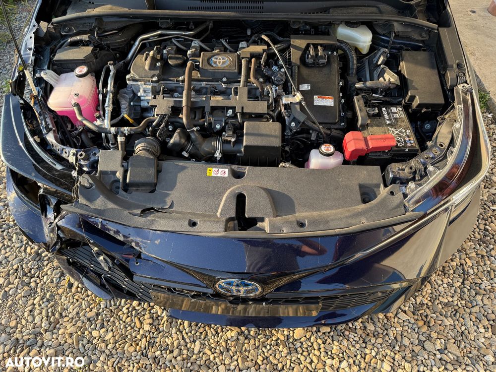 Toyota Corolla - 5
