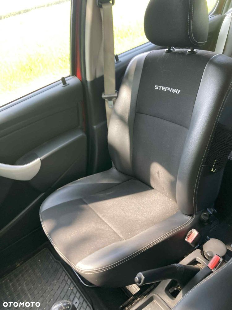 Dacia Sandero Stepway 1.6 - 8