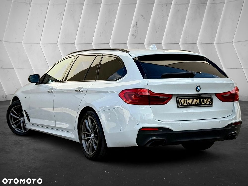 BMW Seria 5 520d xDrive M Sport Edition - 9