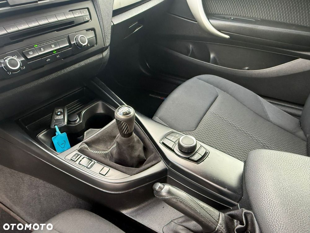 BMW Seria 1 120i M Sport - 26