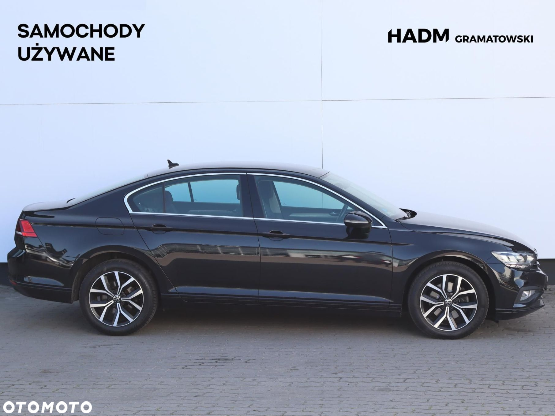 Volkswagen Passat - 4