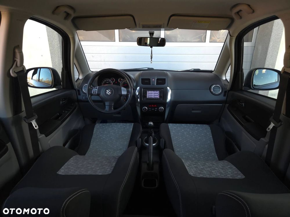 Suzuki SX4 1.6 VVT 4x4 Style - 33