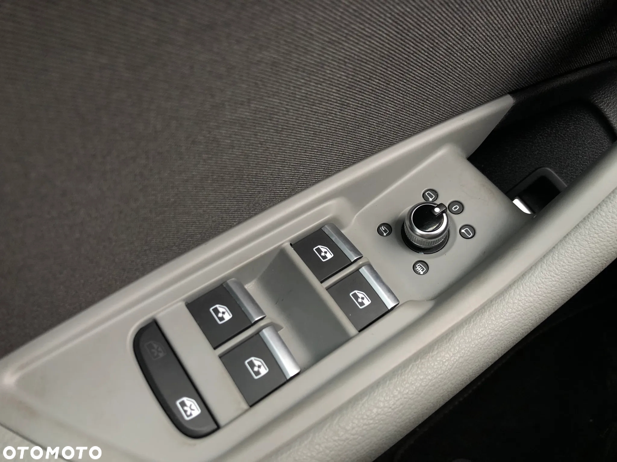 Audi A4 2.0 TDI S tronic - 36