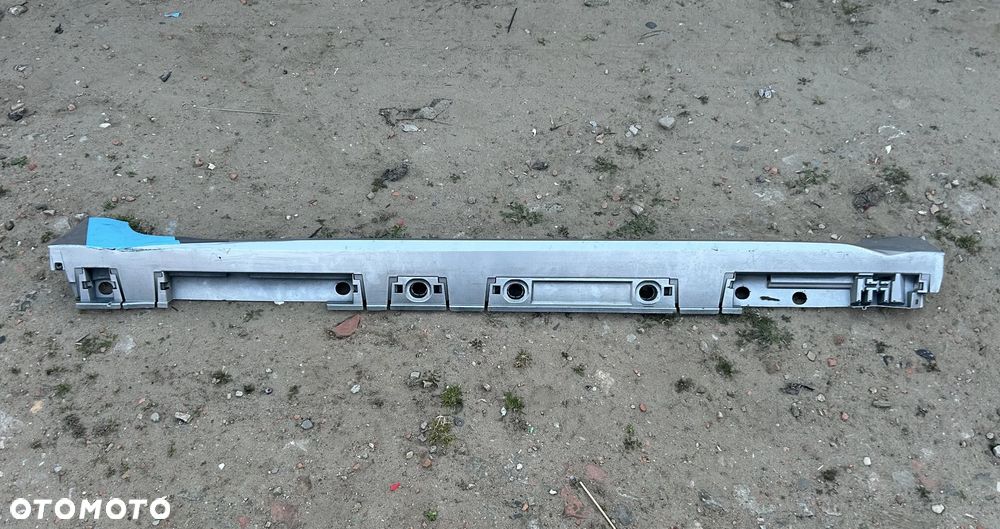 TOYOTA COROLLA XII E21 KOMBI 2019- Listwa progowa prawa Próg PRAWY NAKŁADKA - 2