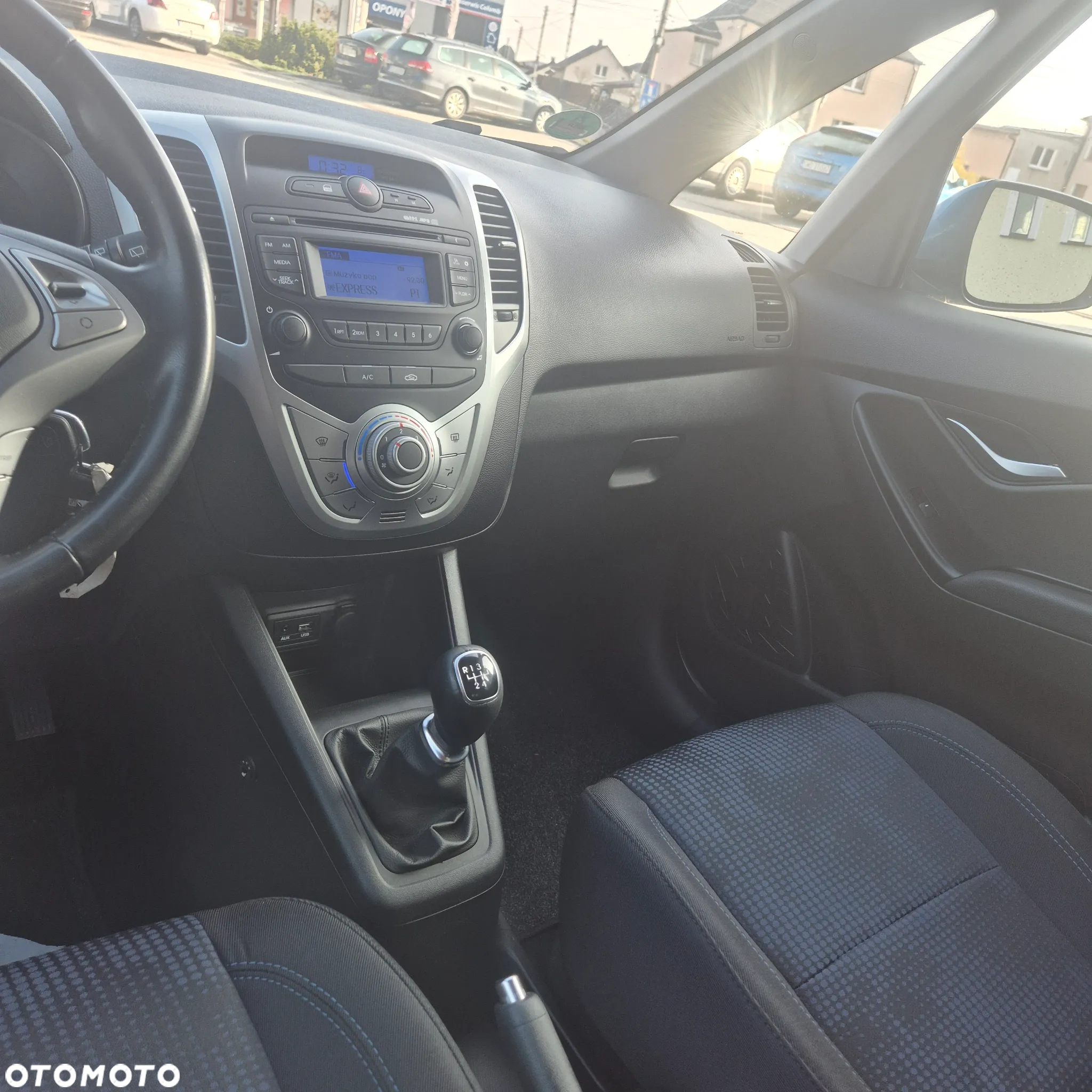 Hyundai ix20 - 10