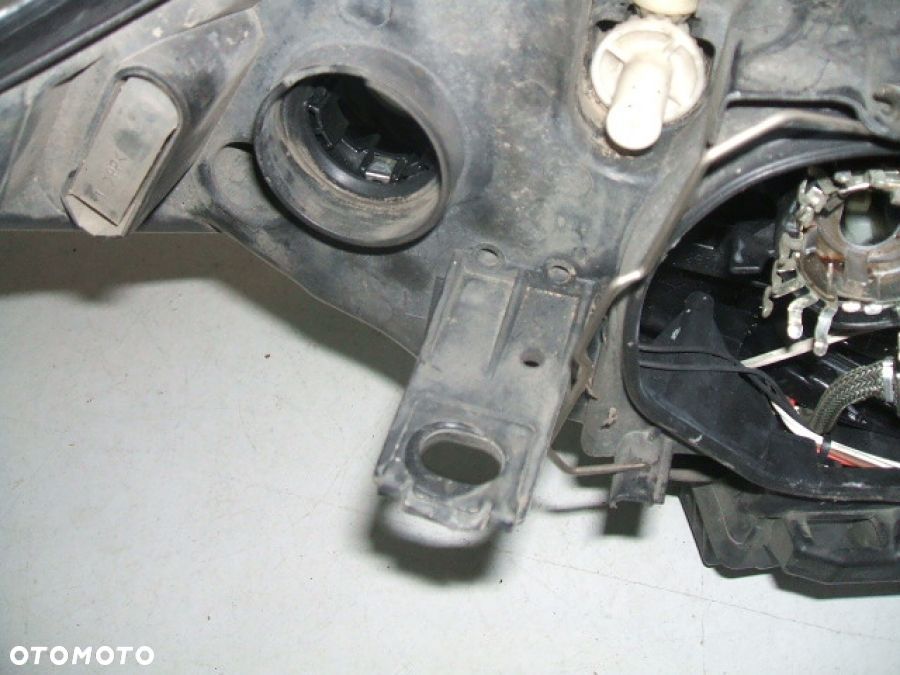 BMW 1 E81 E82 E87 E88 LAMPA PRZEDNIA LEWA XENON BIXENON 6311-7170291-06 - 3