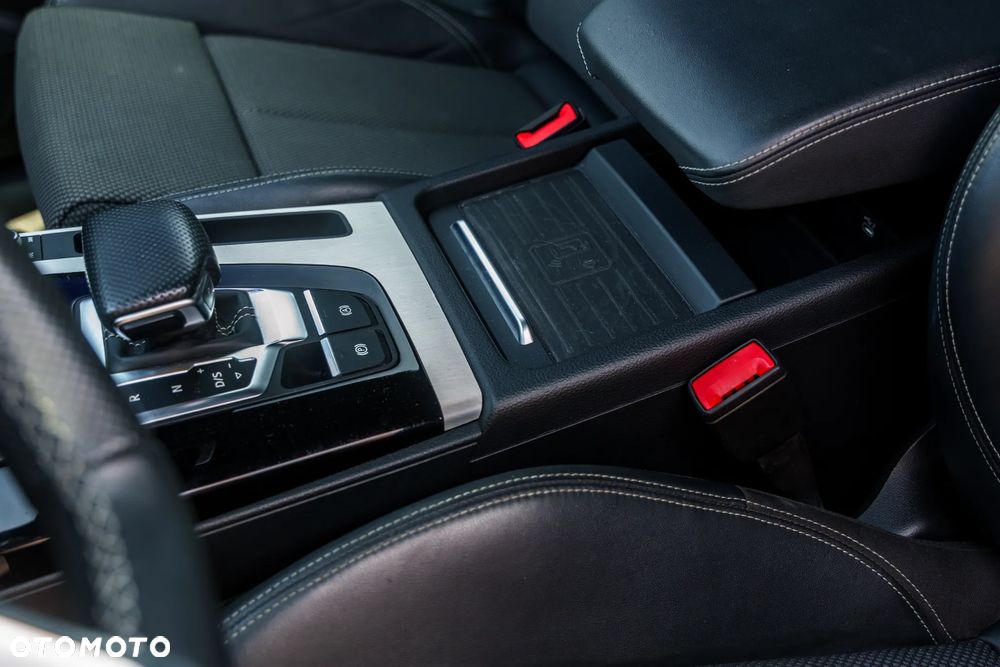Audi Q5 55 TFSIe quattro S tronic S line - 13