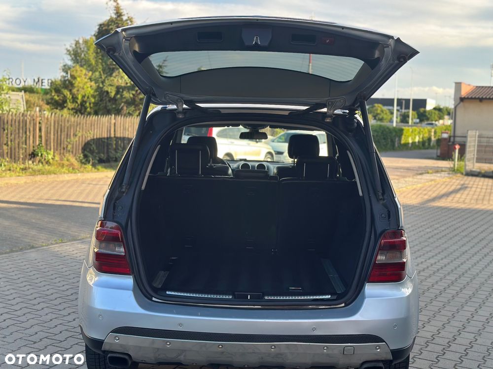 Mercedes-Benz ML 320 CDI 4Matic 7G-TRONIC DPF Edition 10 - 14