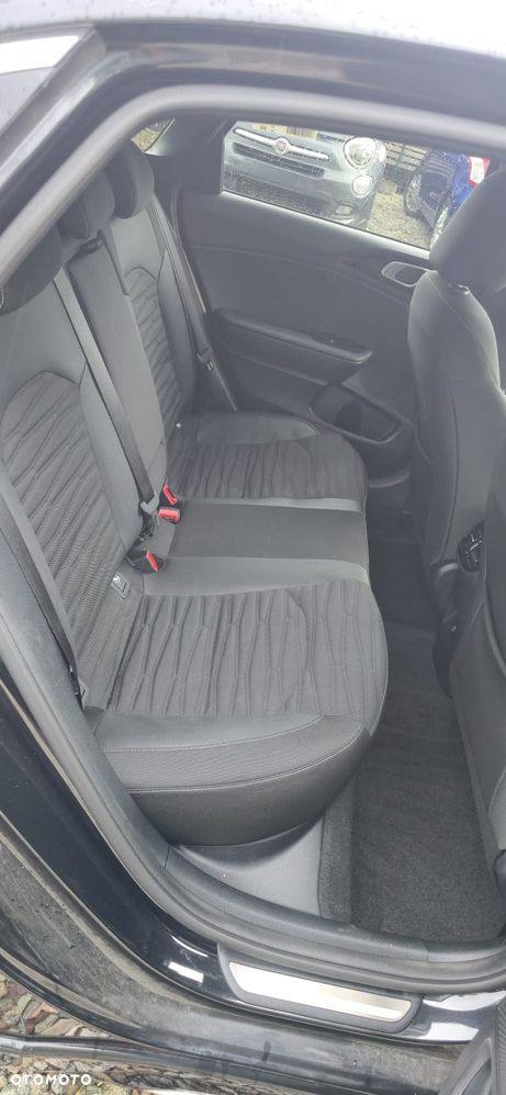 Kia Ceed 1.5 T-GDI DCT7 OPF GT Line - 13