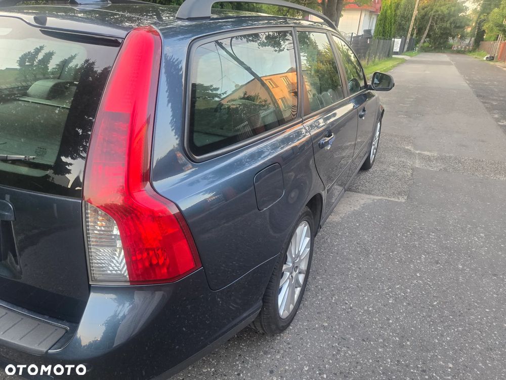 Volvo V50 - 25