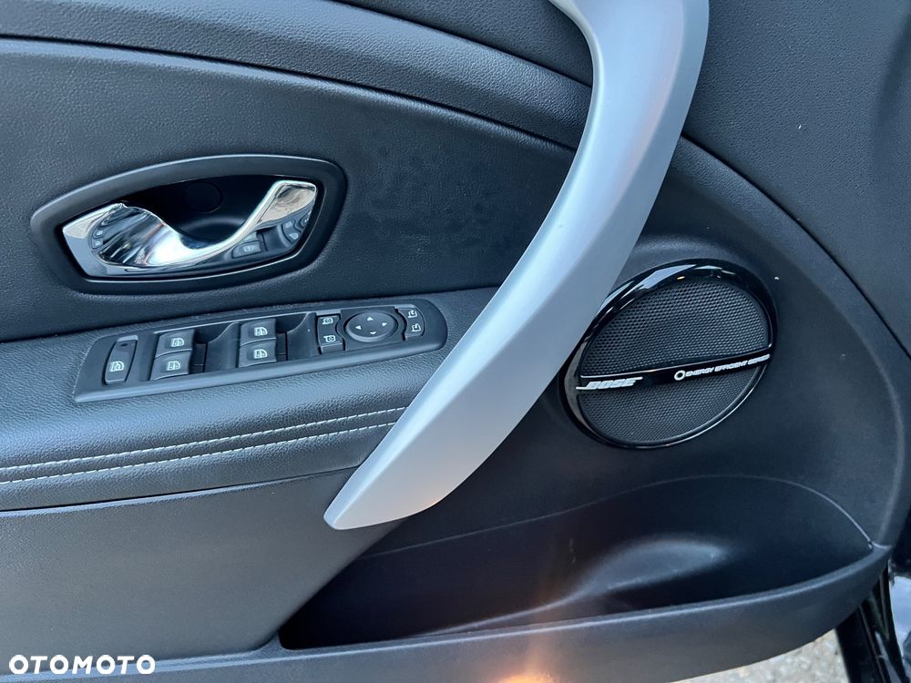 Renault Megane ENERGY TCe 115 Start & Stop Bose Edition - 24
