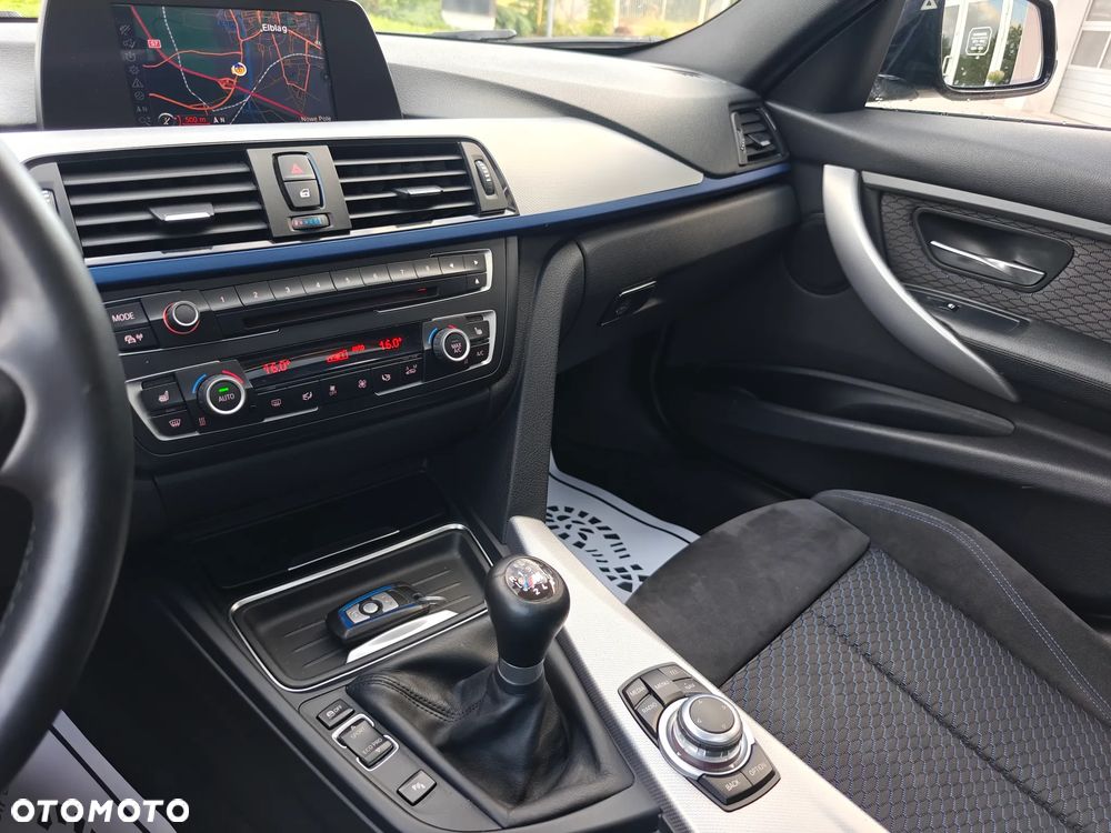 BMW Seria 3 318d M Sport EU6 - 15