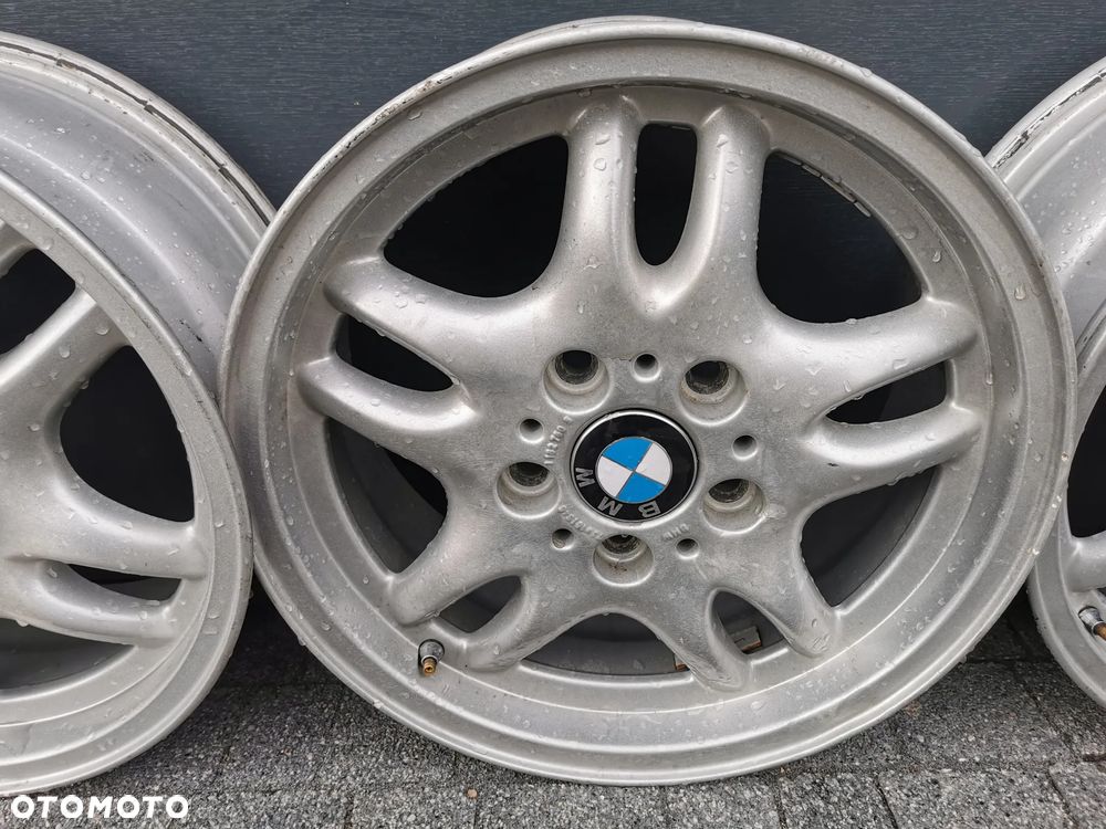 Felgi Aluminiowe 16 BMW 5x120 7Jx16 ET46 - 4
