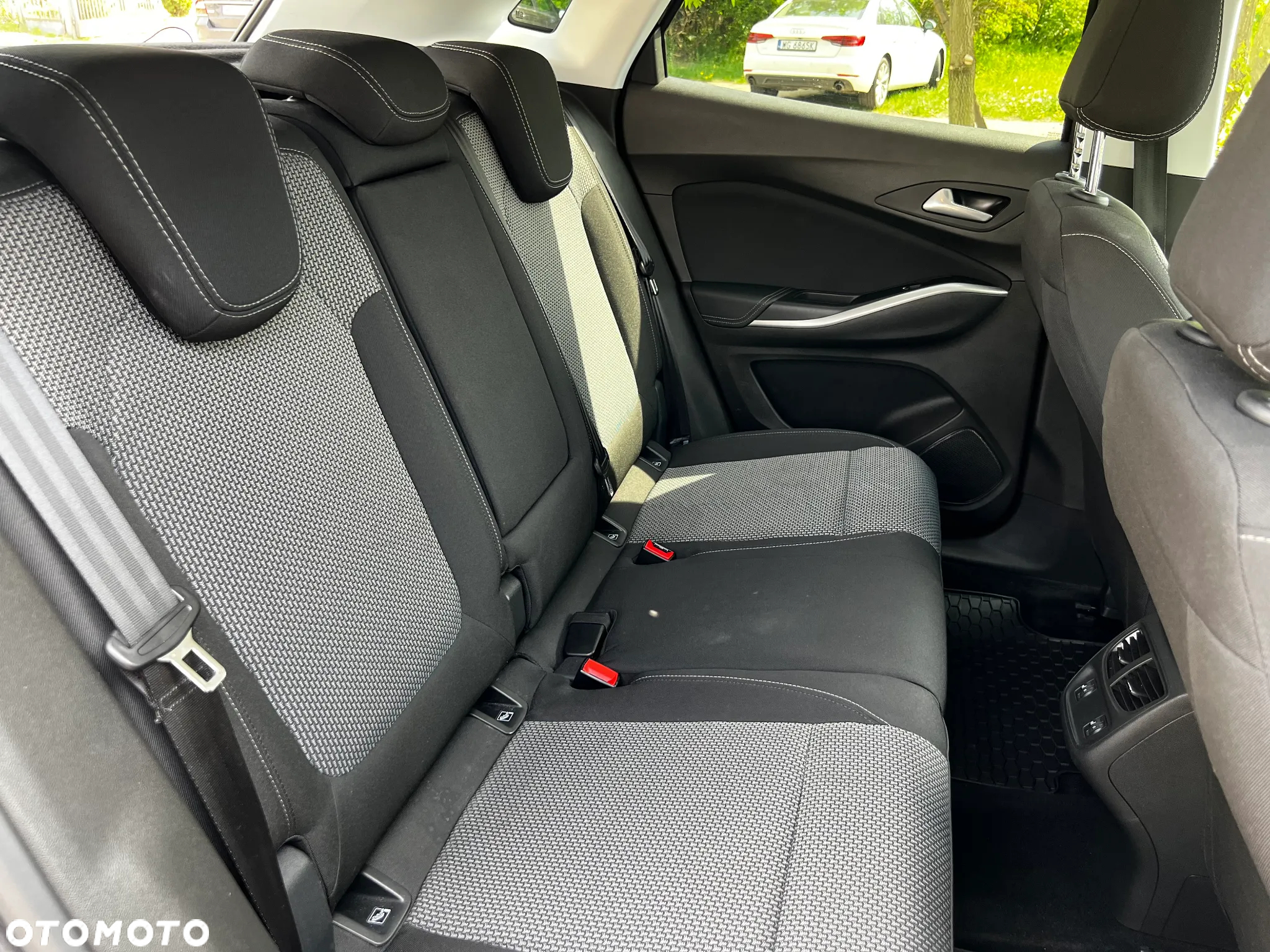 Opel Grandland X 1.2 T GPF Edition S&S - 16