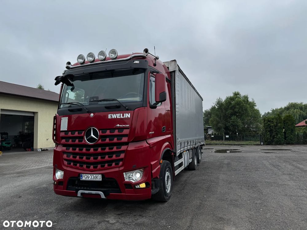 Mercedes-Benz Arocs - 2