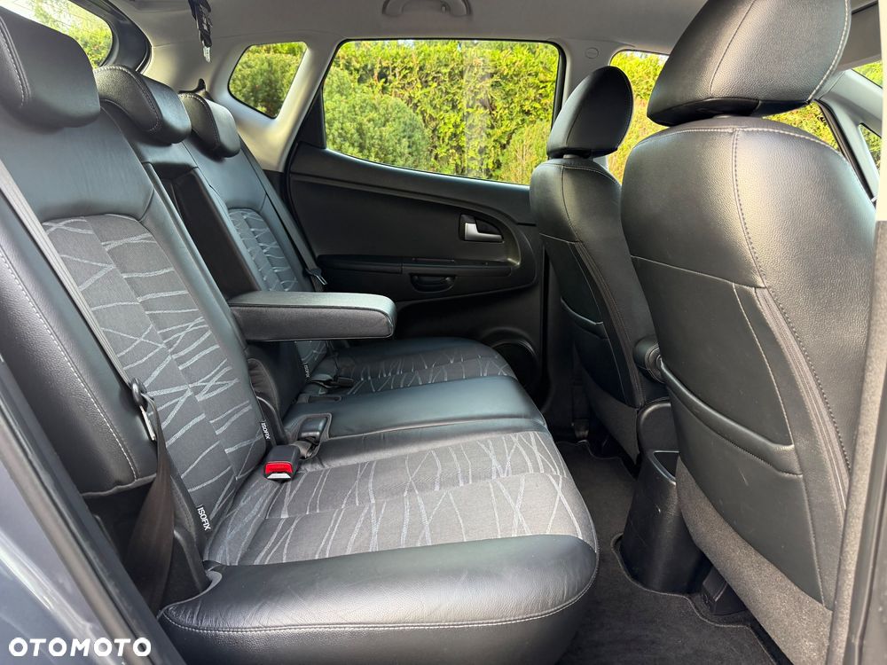 Kia Venga 1.6 CVVT ISG Spirit - 39