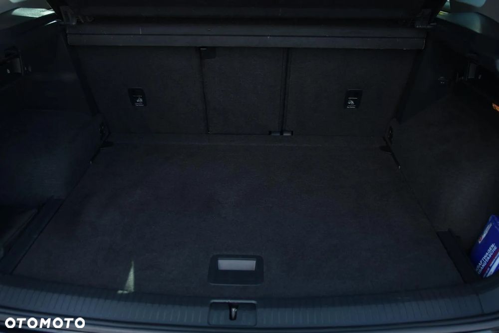 Volkswagen Tiguan - 21