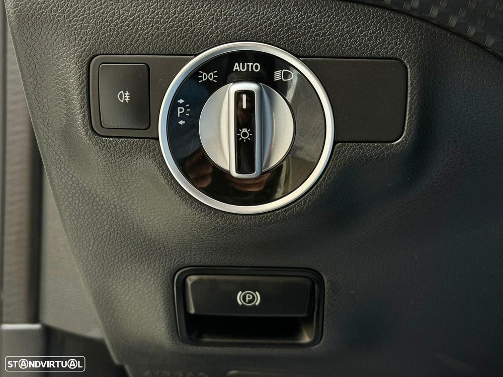 Mercedes-Benz A 180 d AMG Line Aut. - 43