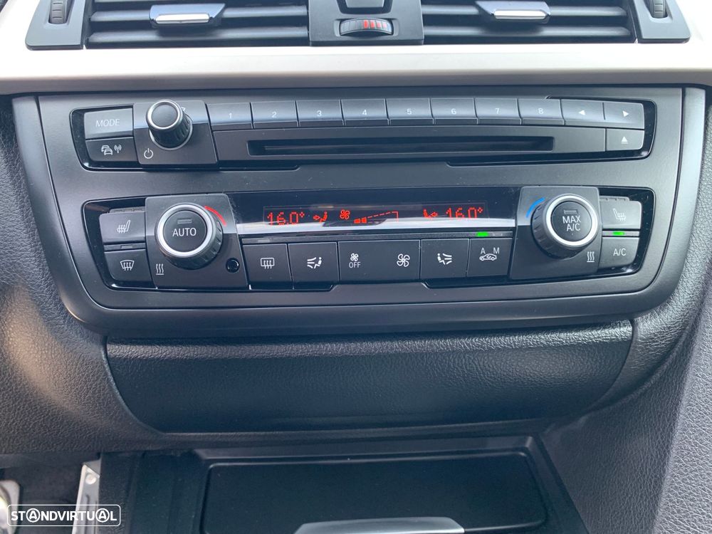 BMW 320 d Touring Pack M - 27