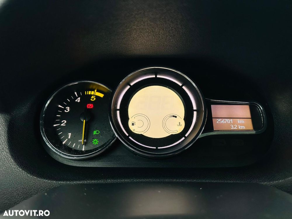 Renault Megane dCi 110 FAP Expression - 28