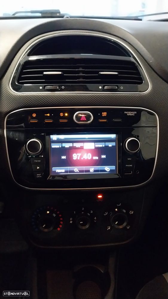 Fiat Punto 1.2 Lounge S&S - 10