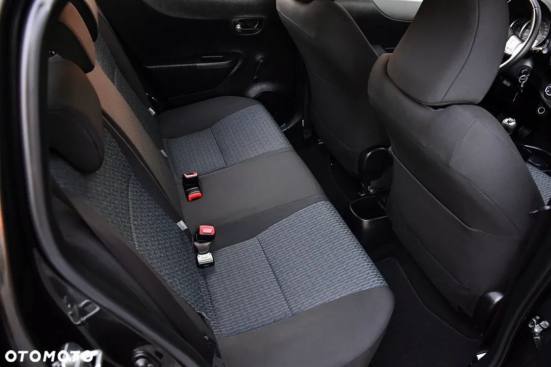 Toyota Yaris 1.33 Business Edition - 33