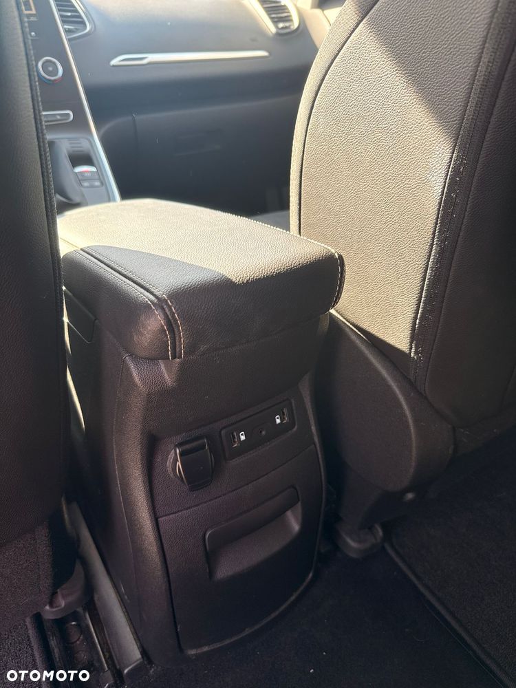 Renault Scenic ENERGY TCe 140 LIMITED - 24