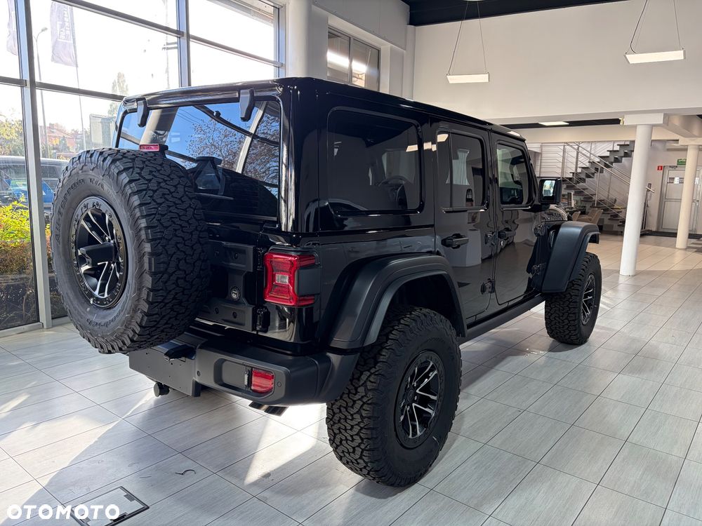 Jeep Wrangler - 4