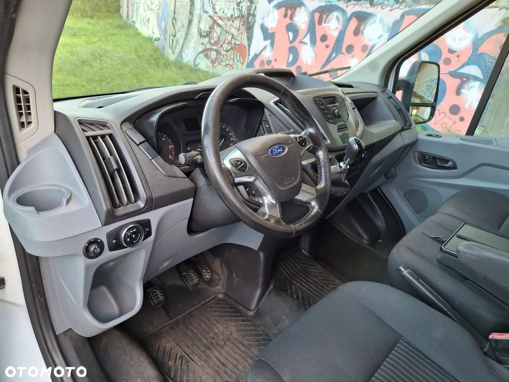 Ford Transit - 10