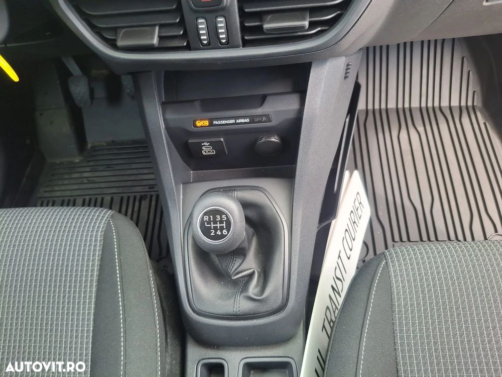 Ford TRANSIT COURIER - 13