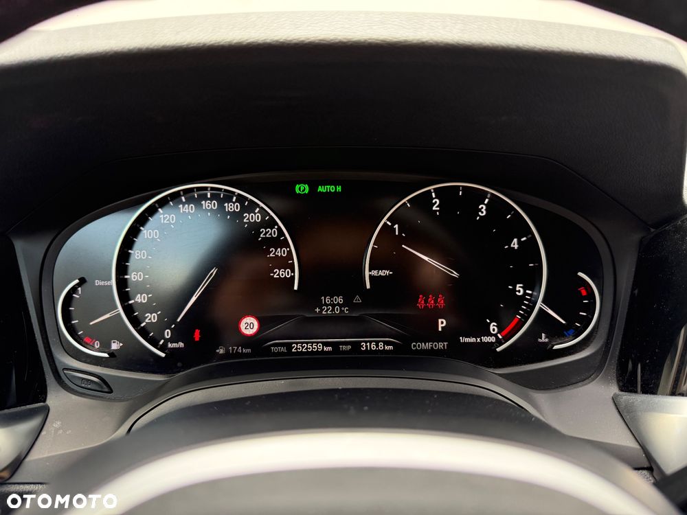 BMW Seria 3 320d M Sport - 26