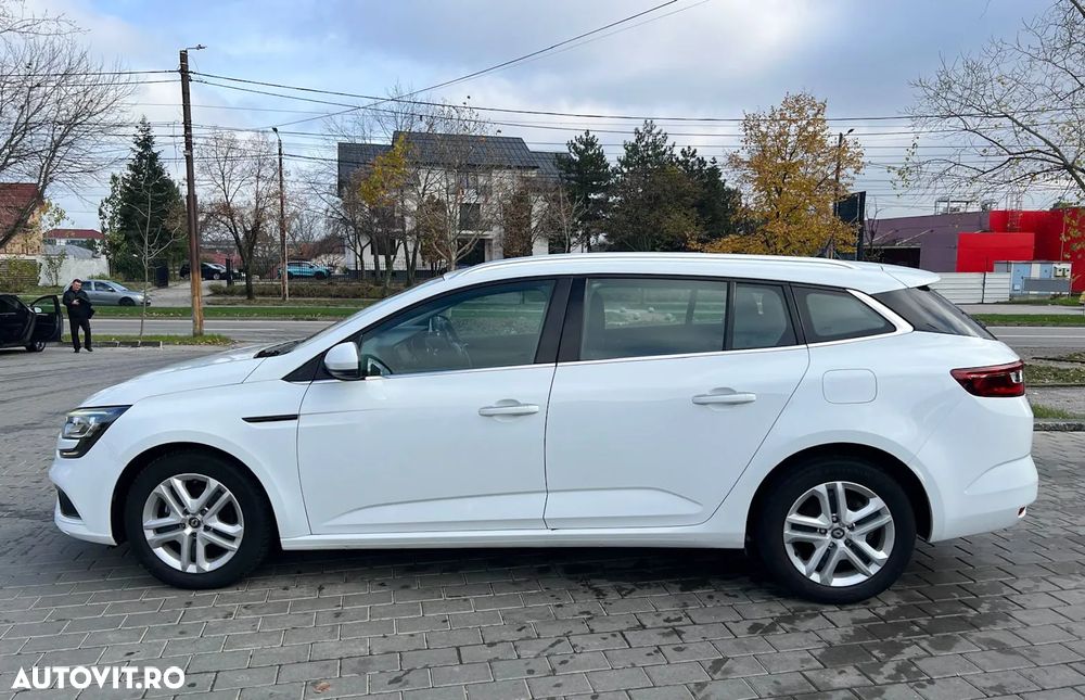 Renault Megane TCe GPF Business - 10