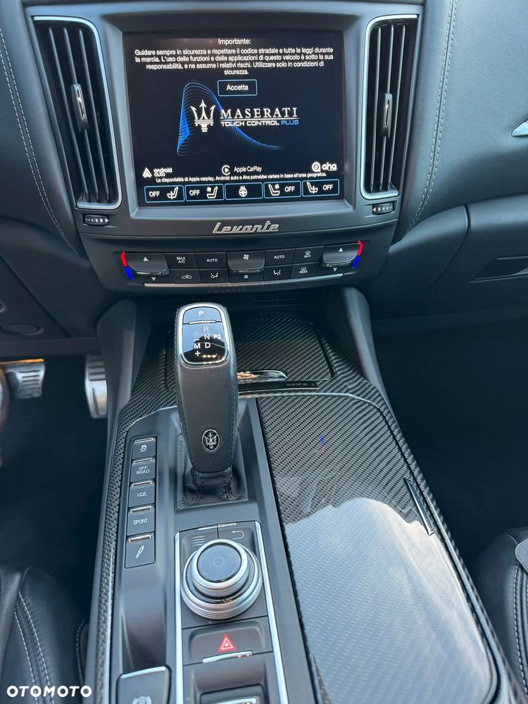 Maserati Levante S - 13