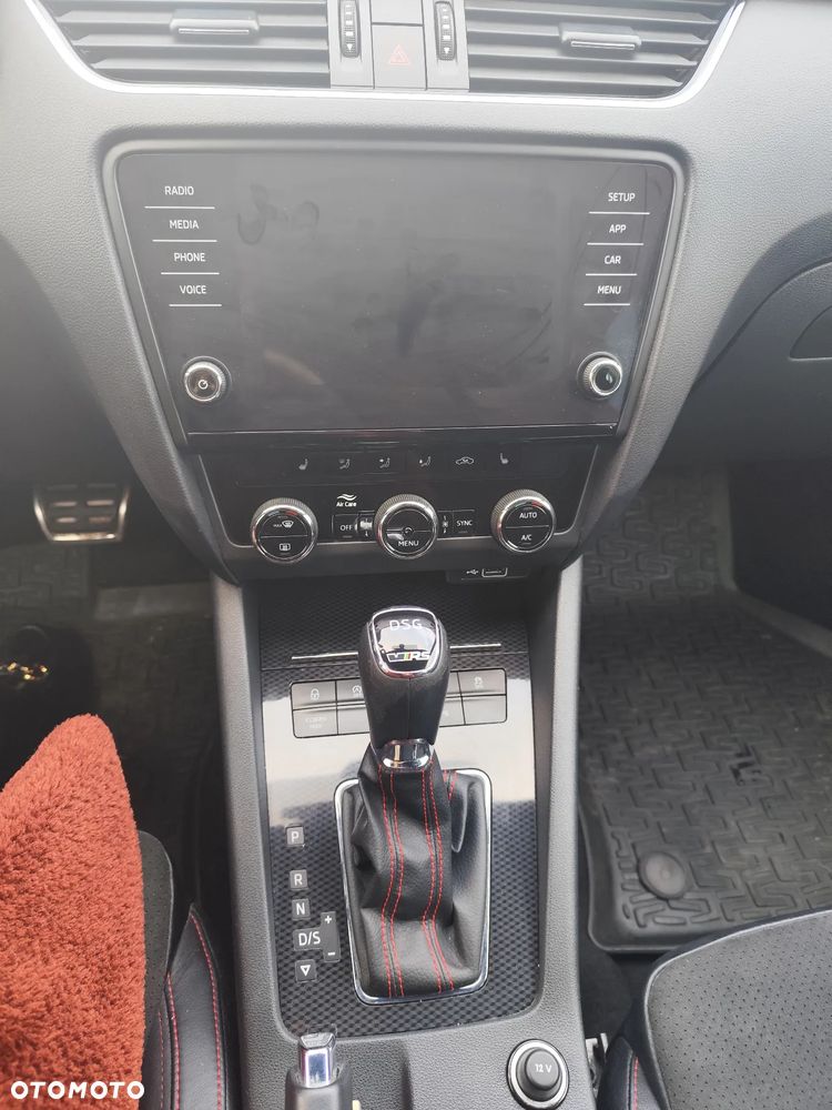 Skoda Octavia 2.0 TSI RS 245 DSG - 11