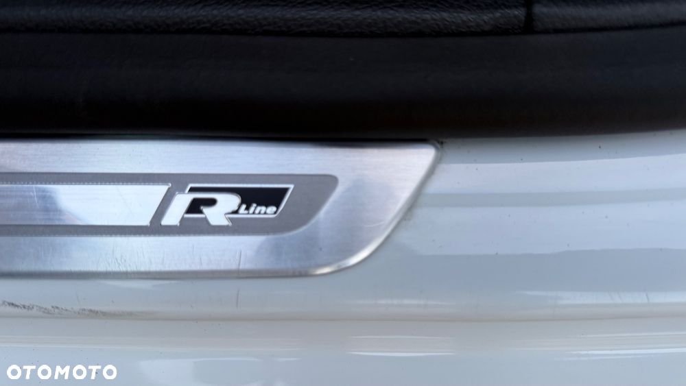Volkswagen Tiguan 2.0 TDI SCR BlueMotion Technology Sport & Style - 31