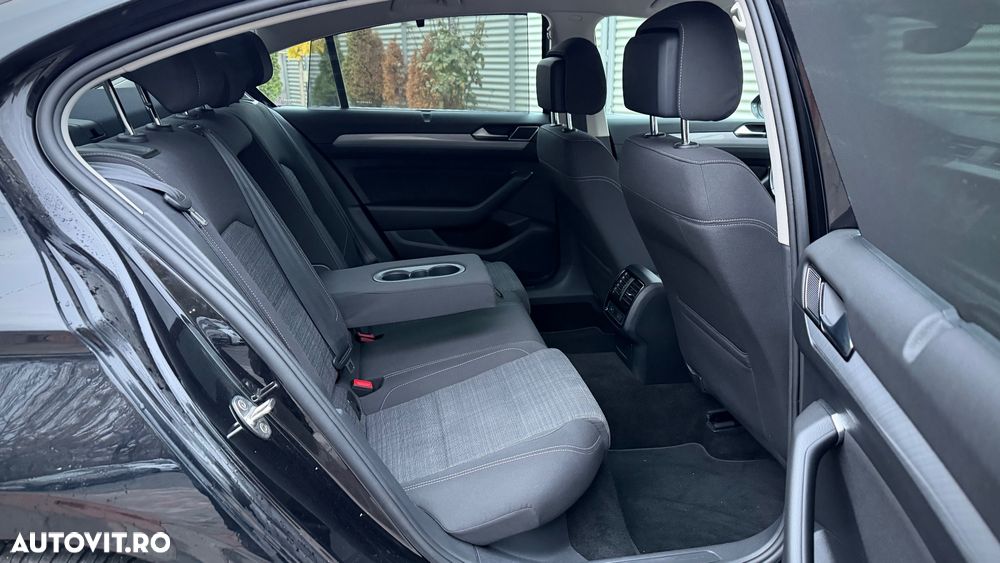 Volkswagen Passat 1.6 TDI DSG Comfortline - 7