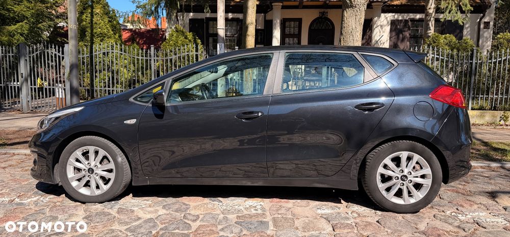 Kia Ceed 1.4 CVVT Attract - 11