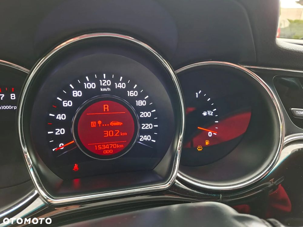 Kia Ceed 1.6 GDI DCT SW Platinum Edition - 22
