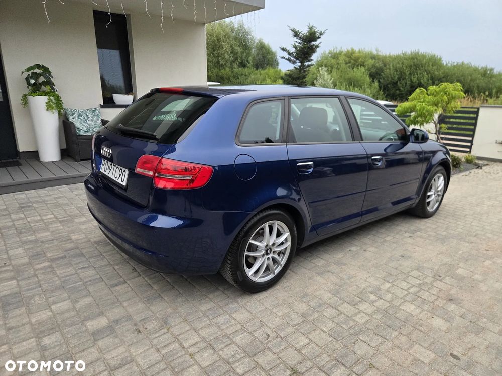 Audi A3 Sportback - 4
